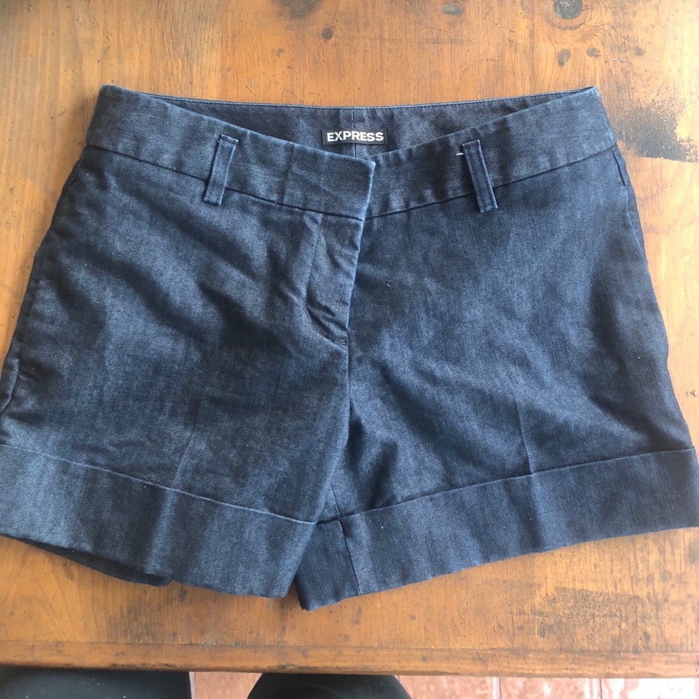 Express Shorts